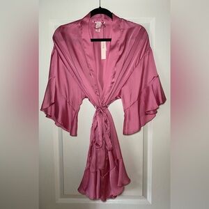 Victoria’s Secret Georgette Flounce Robe in XS/S